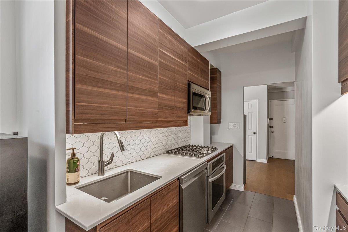 99-40 63rd Road # 1Z, Rego Park, NY 11374