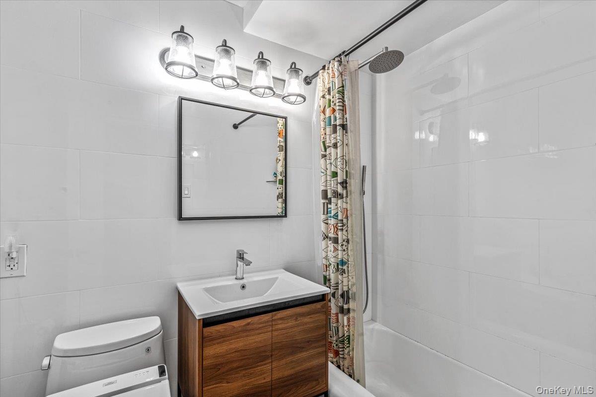 99-40 63rd Road # 1Z, Rego Park, NY 11374