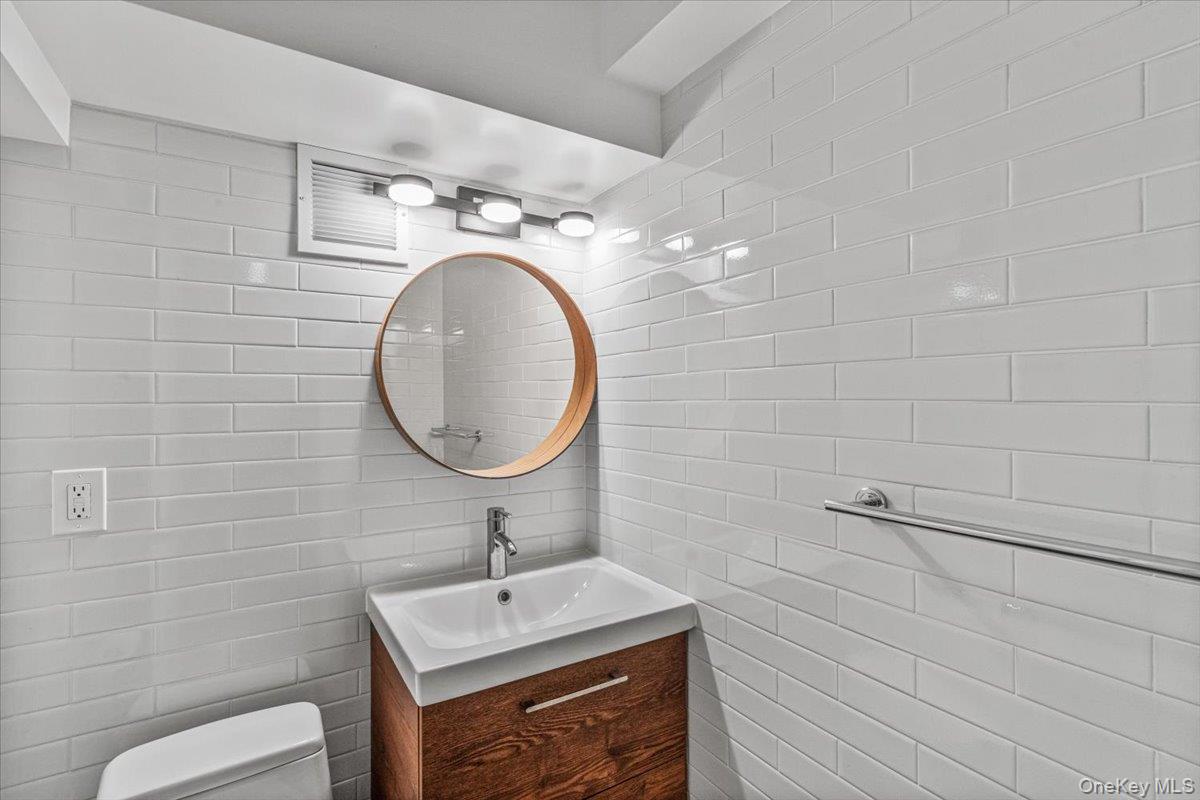 99-40 63rd Road # 1Z, Rego Park, NY 11374