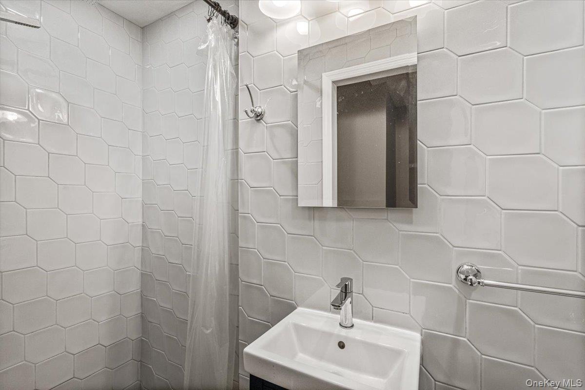 99-40 63rd Road # 1Z, Rego Park, NY 11374