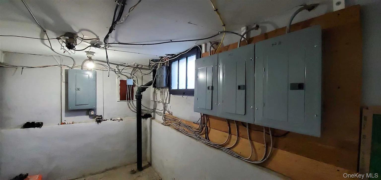 77 Carroll Street, Poughkeepsie, NY 12601