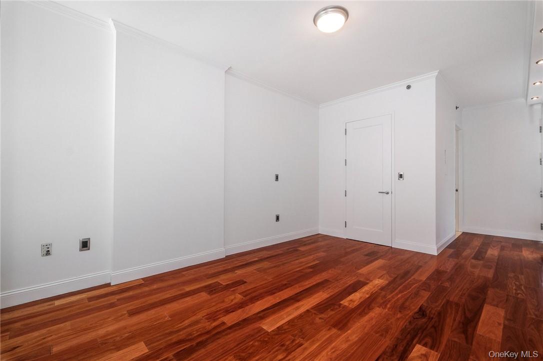 10 City Place # 2D, White Plains, NY 10601