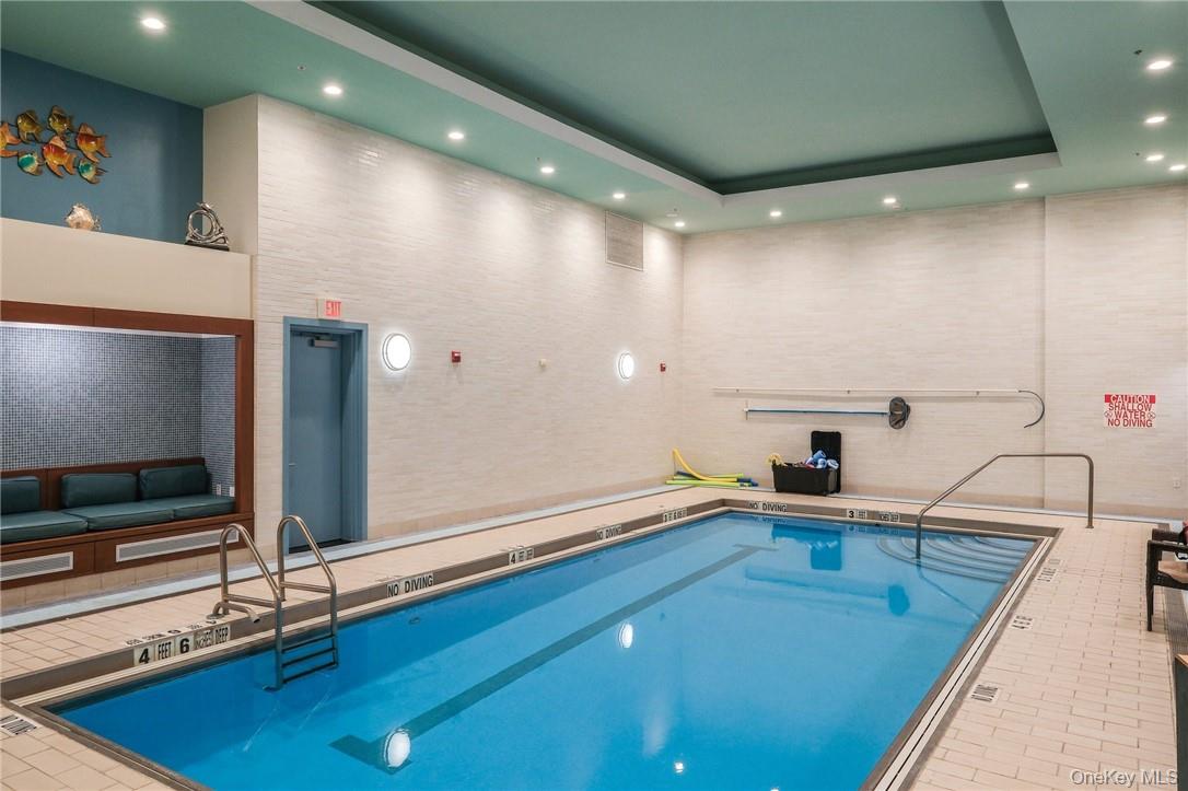 10 City Place # 2D, White Plains, NY 10601