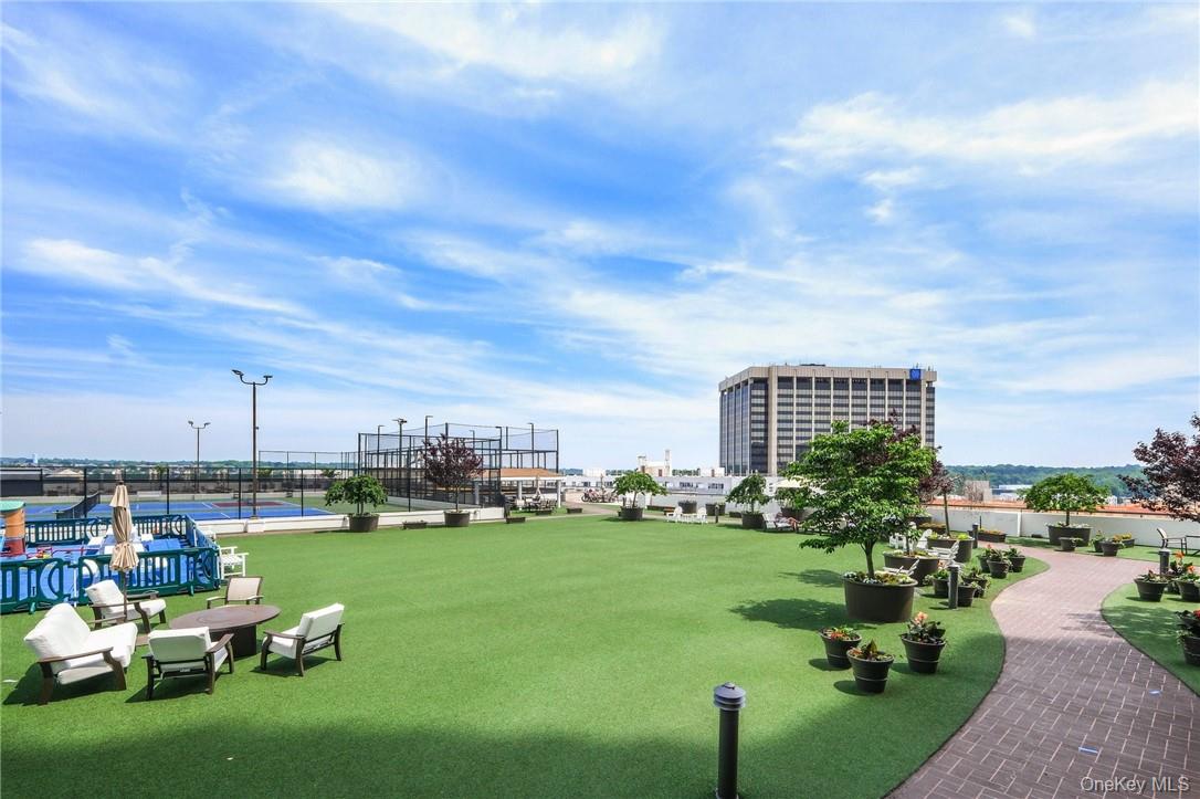 10 City Place # 2D, White Plains, NY 10601