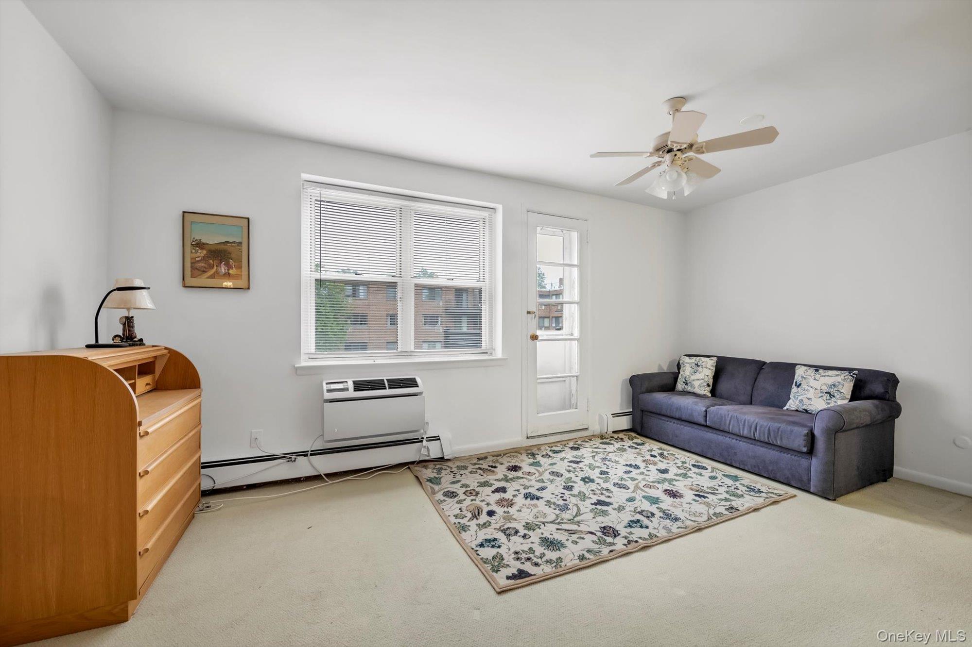 25 Chapel Place # 3N, Great Neck, NY 11021