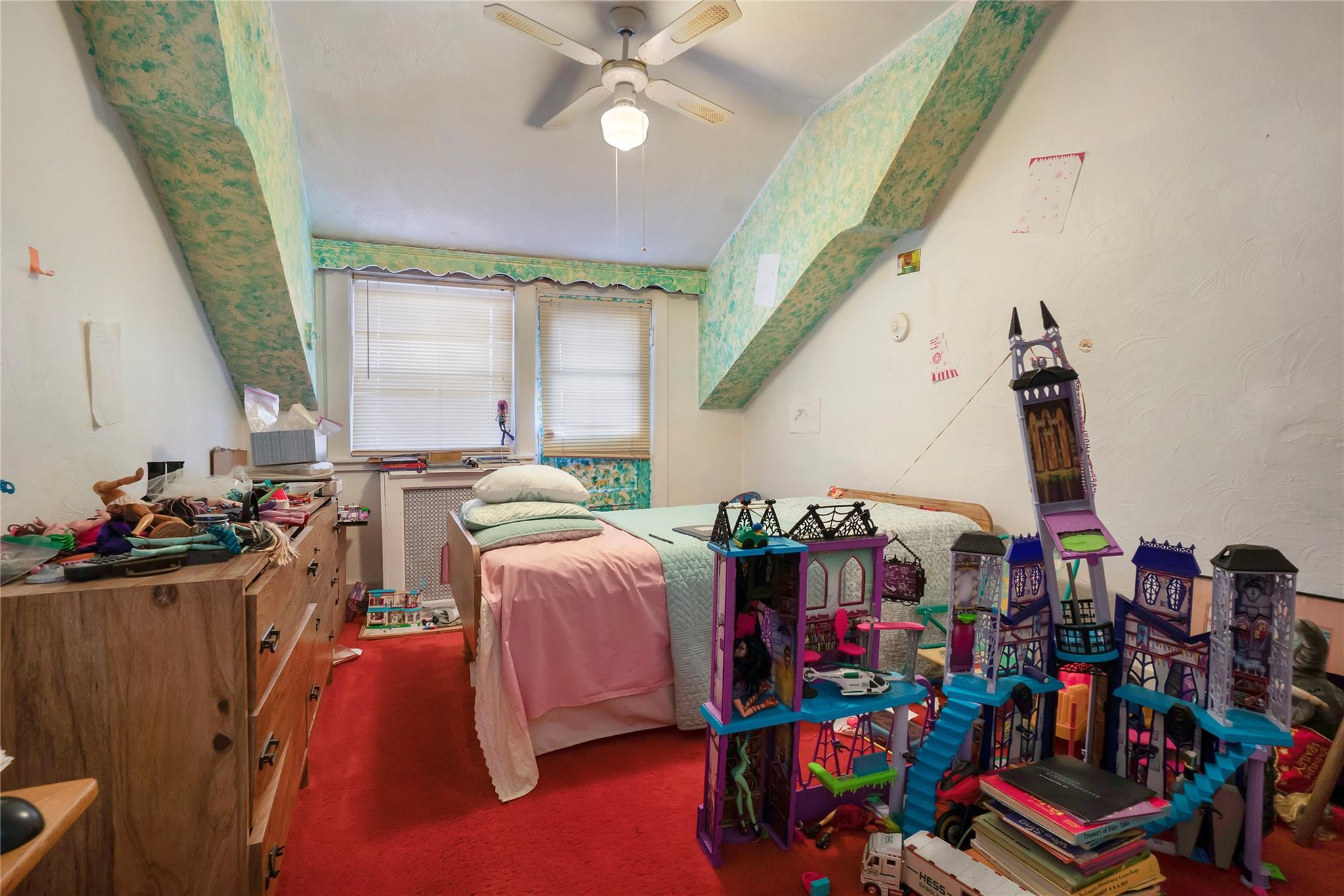 1050 Dickens Street, Far Rockaway, NY 11691