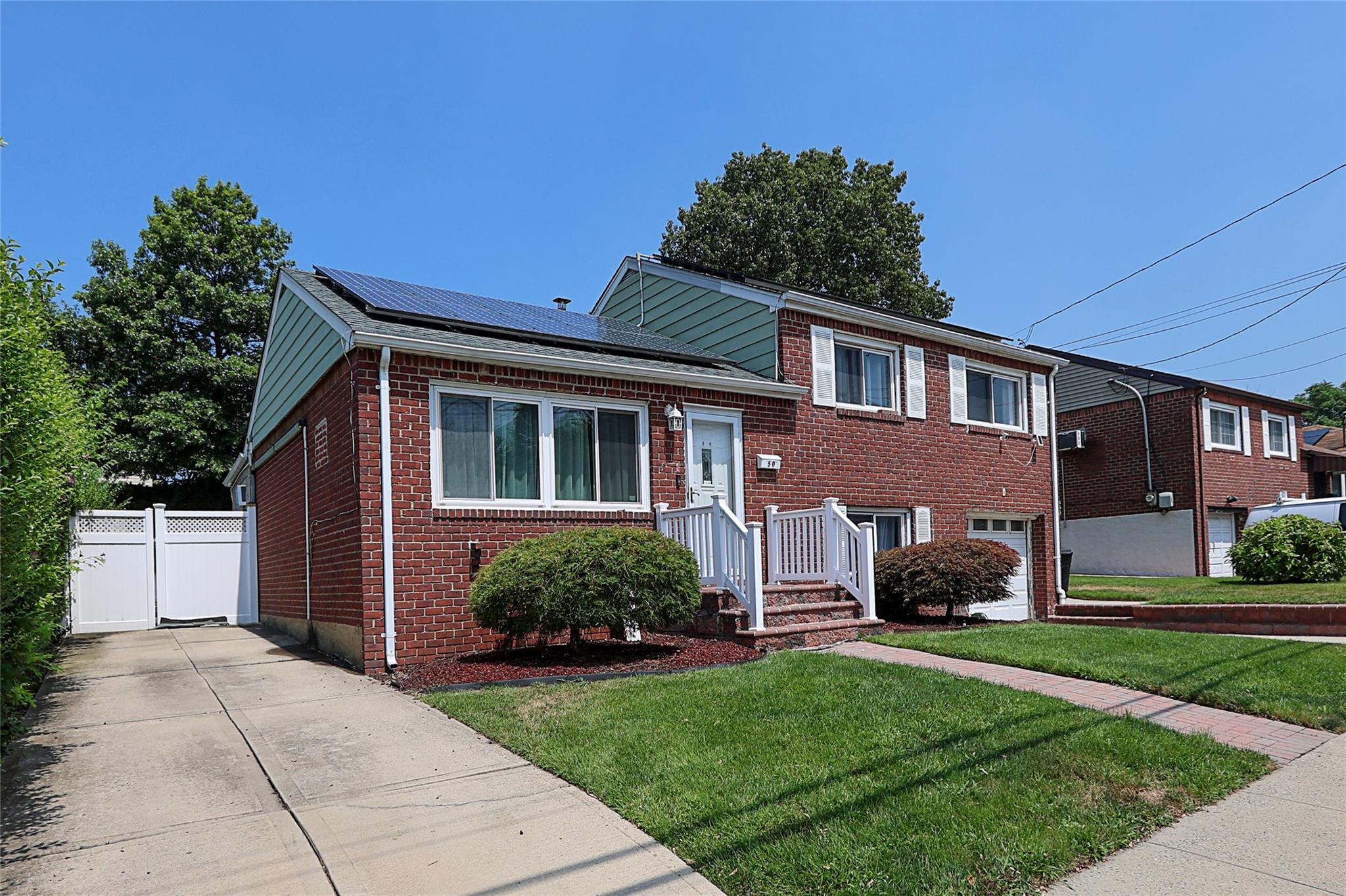 50 Kingston Avenue, South Floral Park, NY 11001