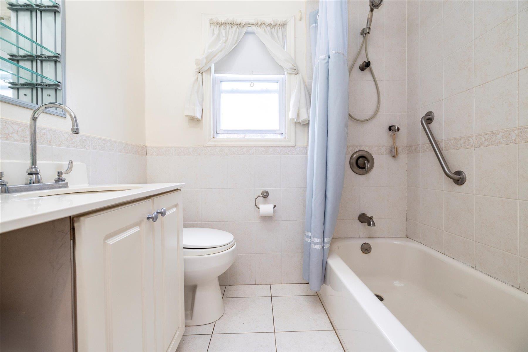 360 Foch Boulevard, Mineola, NY 11501