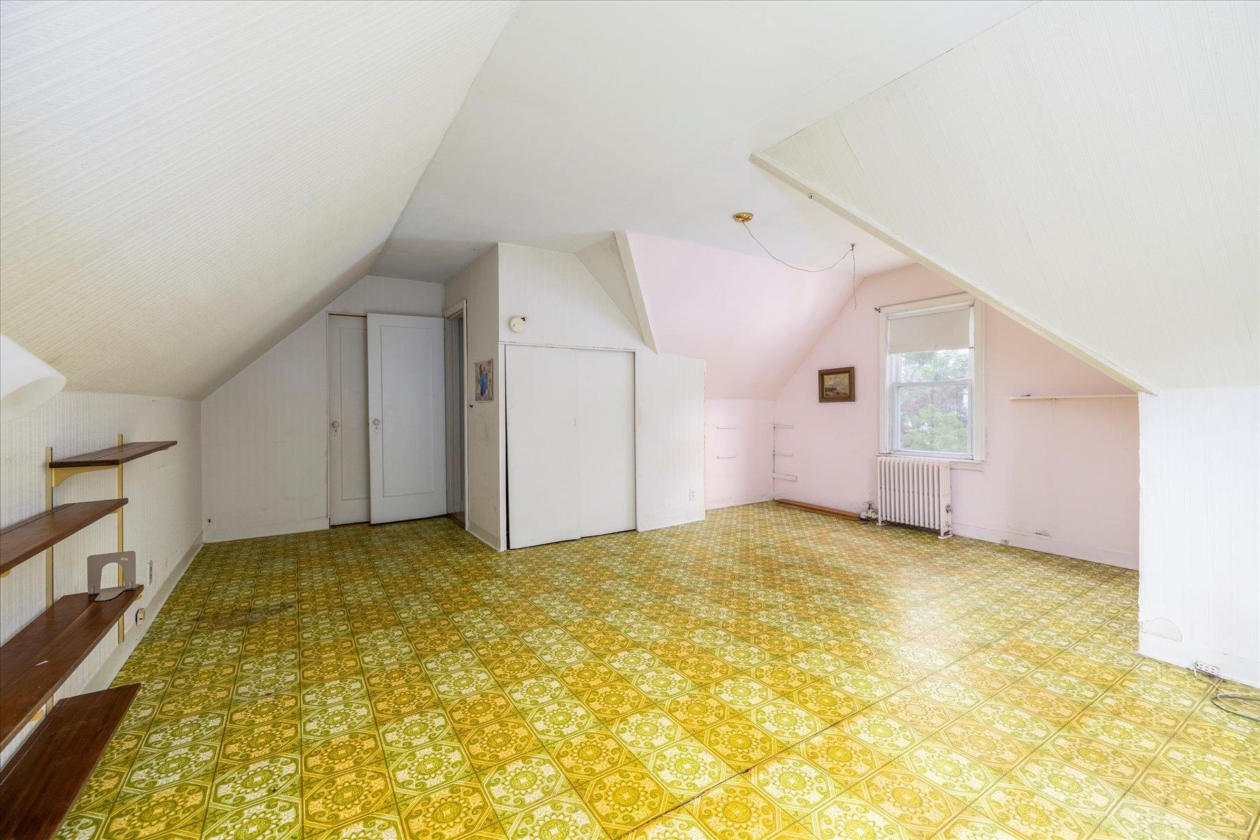 360 Foch Boulevard, Mineola, NY 11501