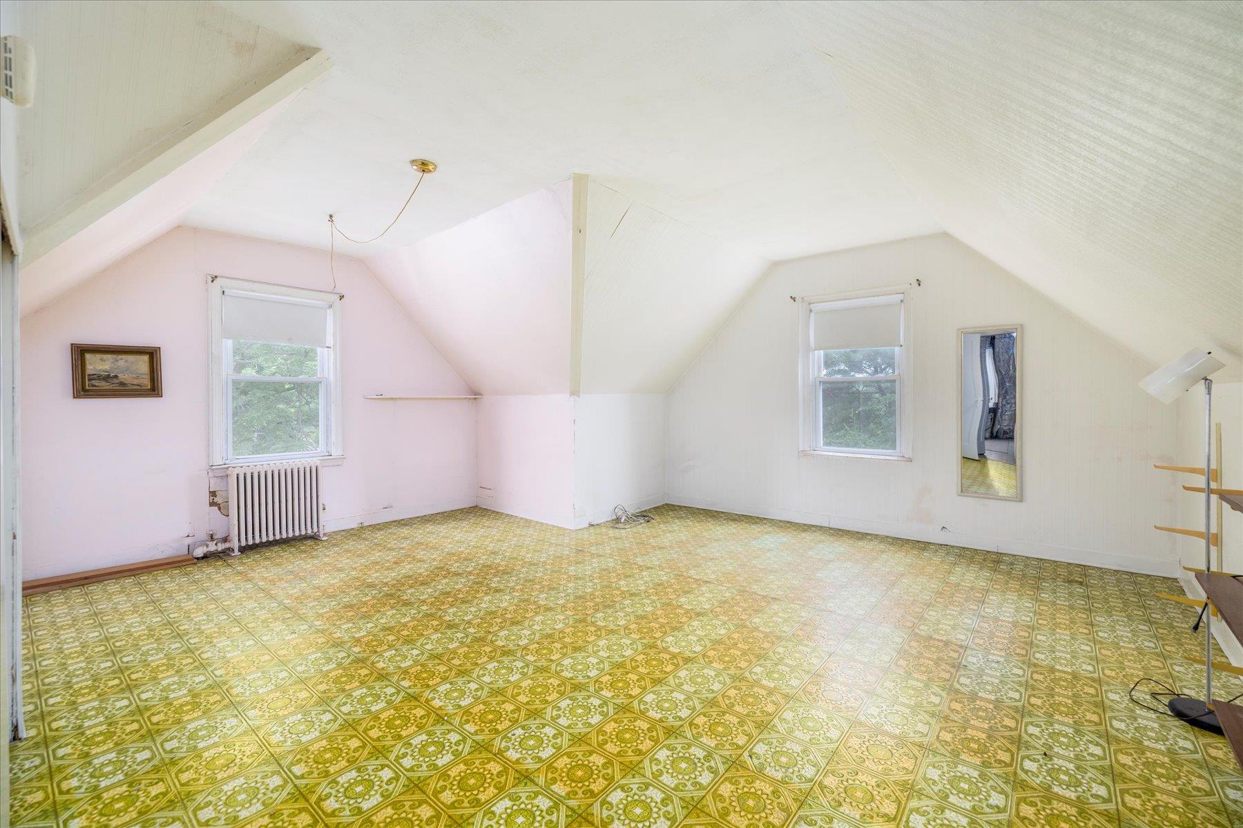 360 Foch Boulevard, Mineola, NY 11501