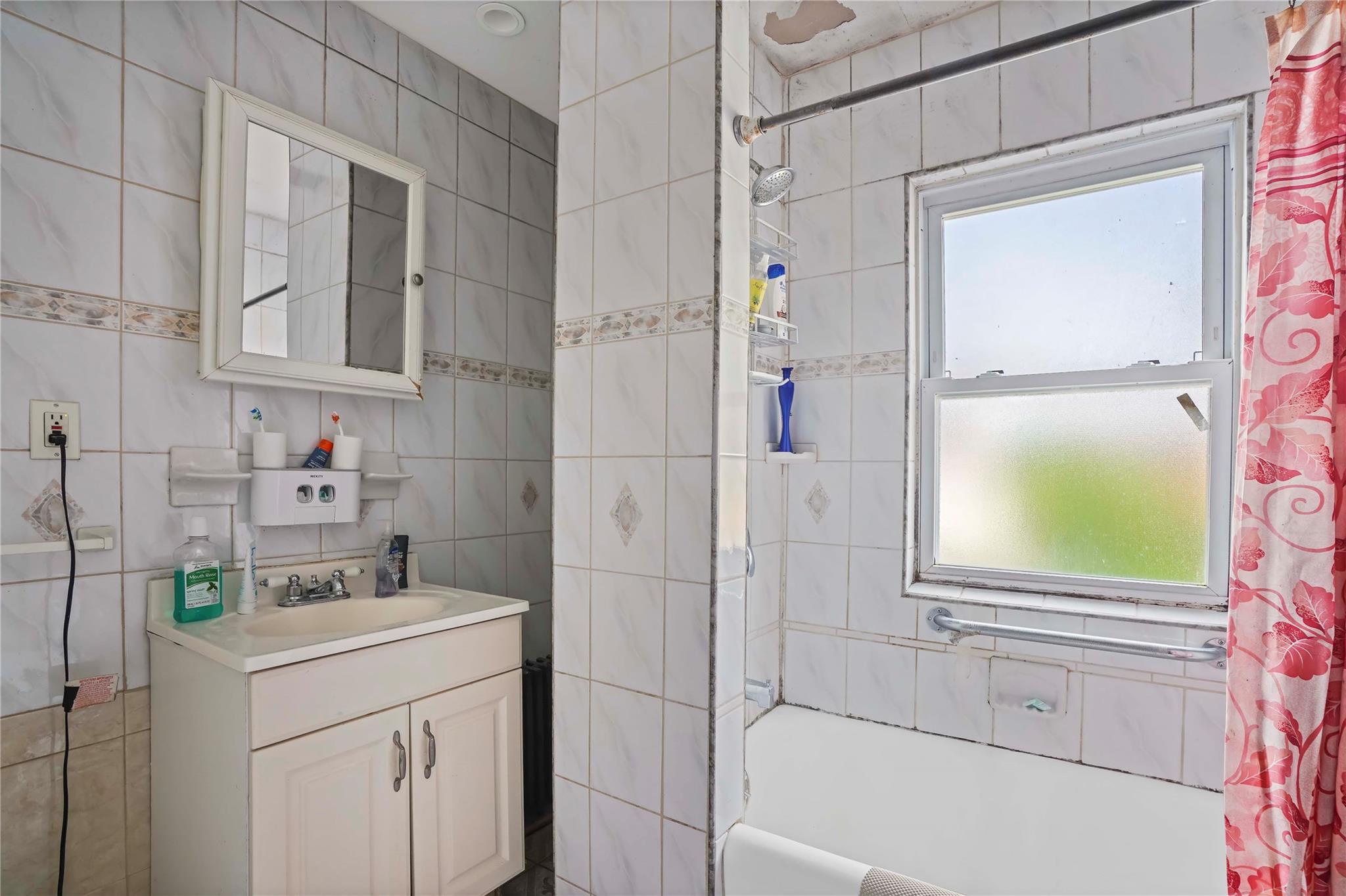 109 Leverich Street, Hempstead, NY 11550