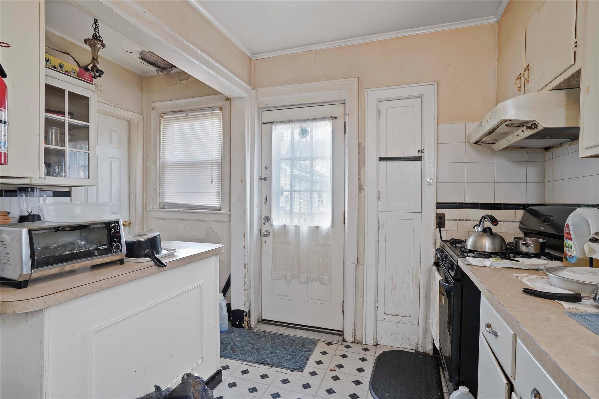 109 Leverich Street, Hempstead, NY 11550