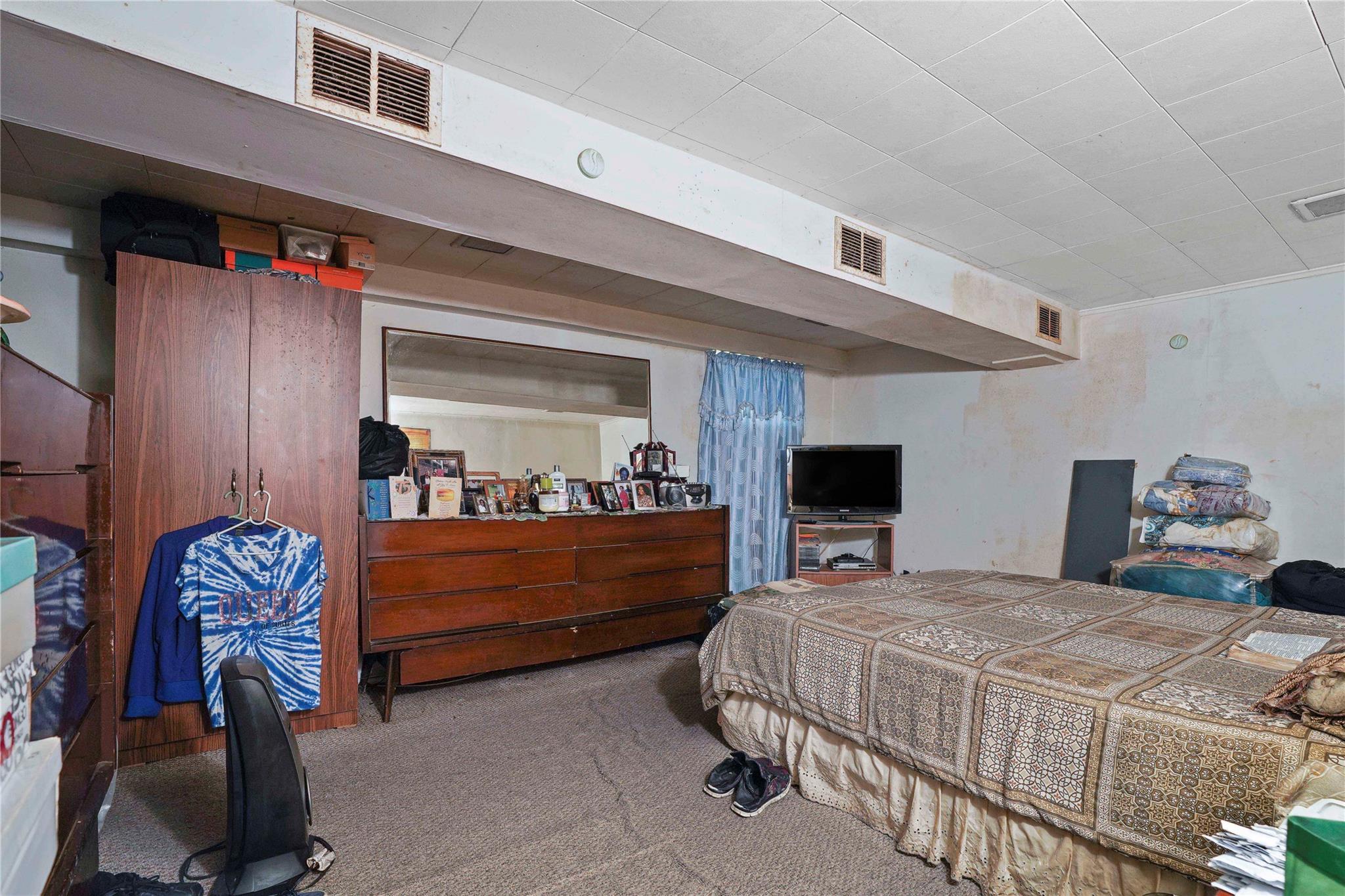 109 Leverich Street, Hempstead, NY 11550