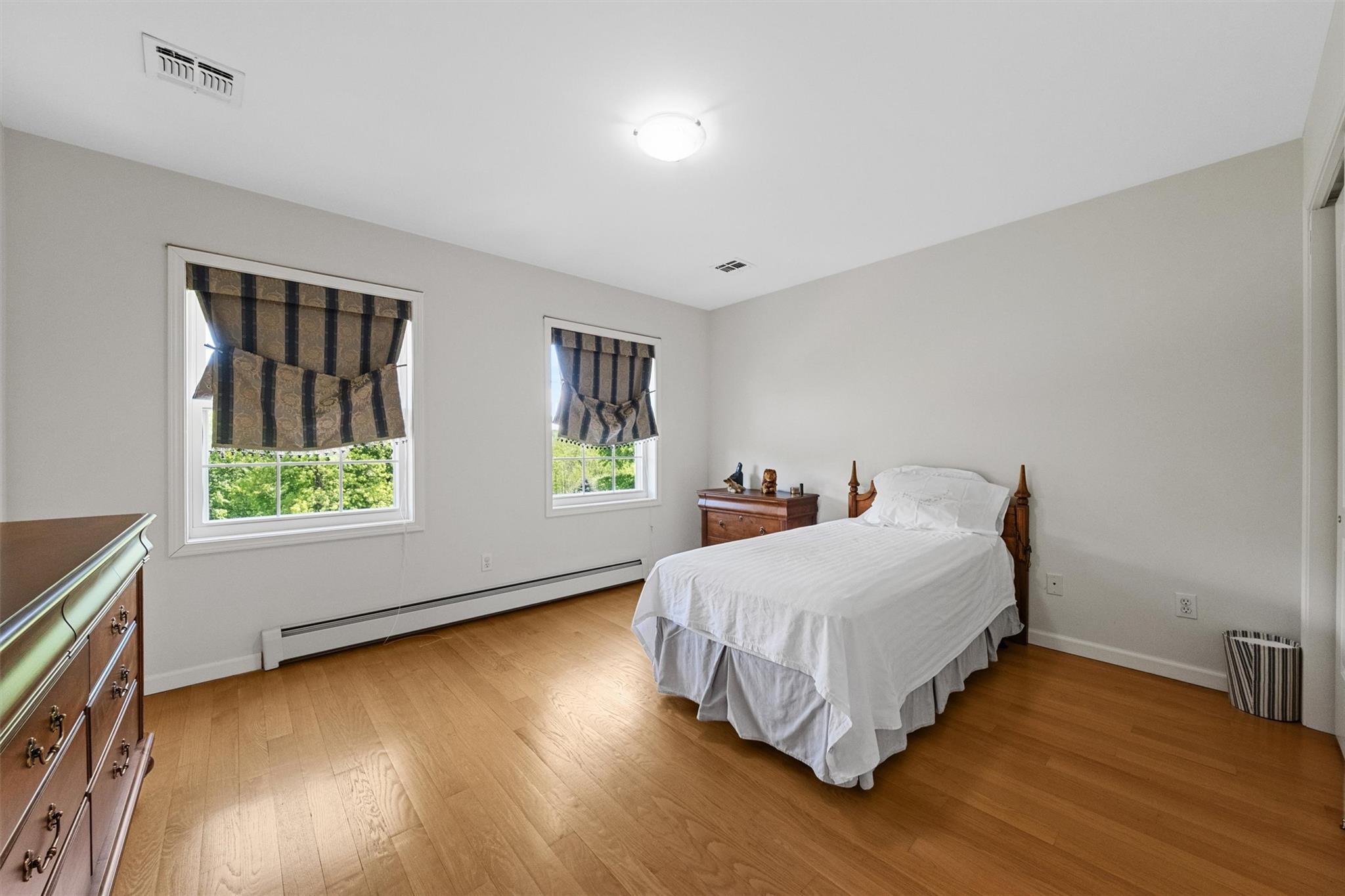 20 Goshen Road, Chester, NY 10918