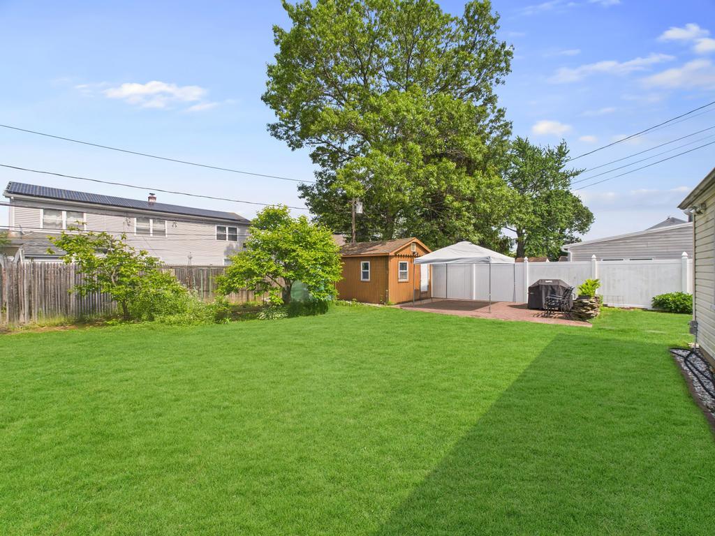 335 Loring Road, Levittown, NY 11756