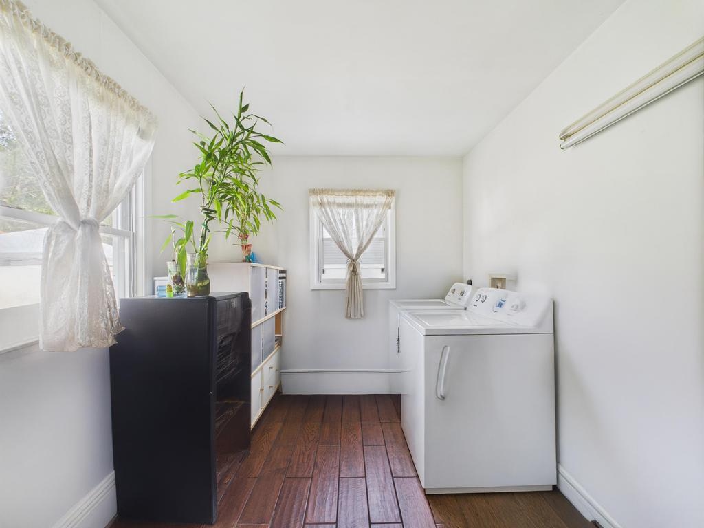 335 Loring Road, Levittown, NY 11756