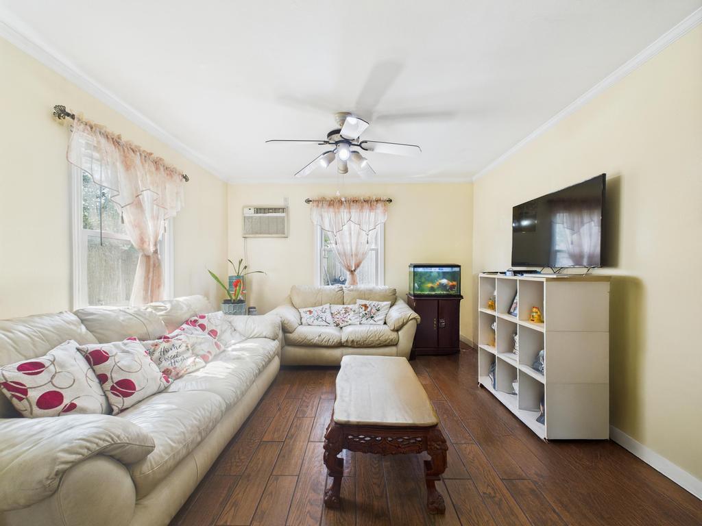 335 Loring Road, Levittown, NY 11756