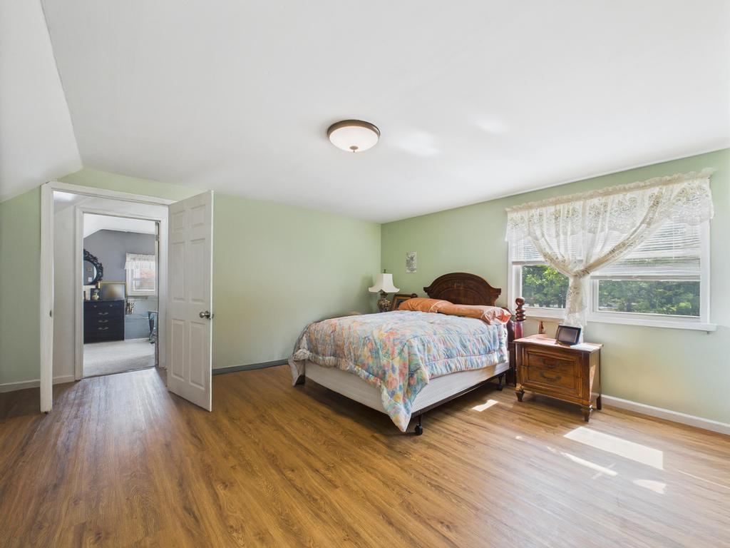 335 Loring Road, Levittown, NY 11756