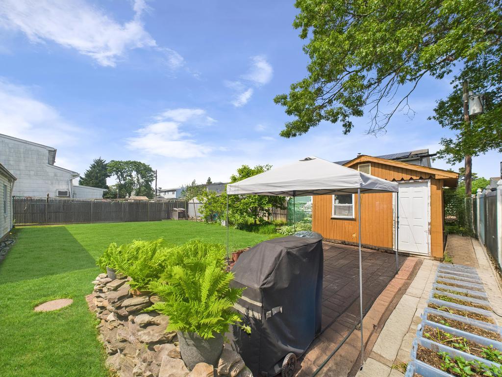 335 Loring Road, Levittown, NY 11756