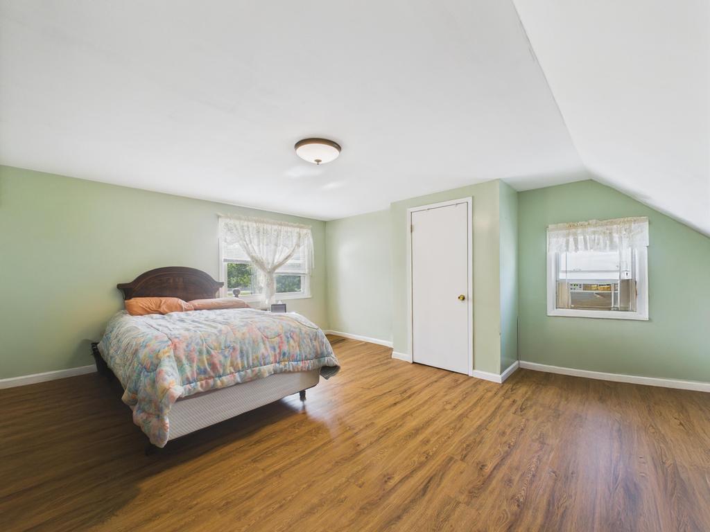 335 Loring Road, Levittown, NY 11756