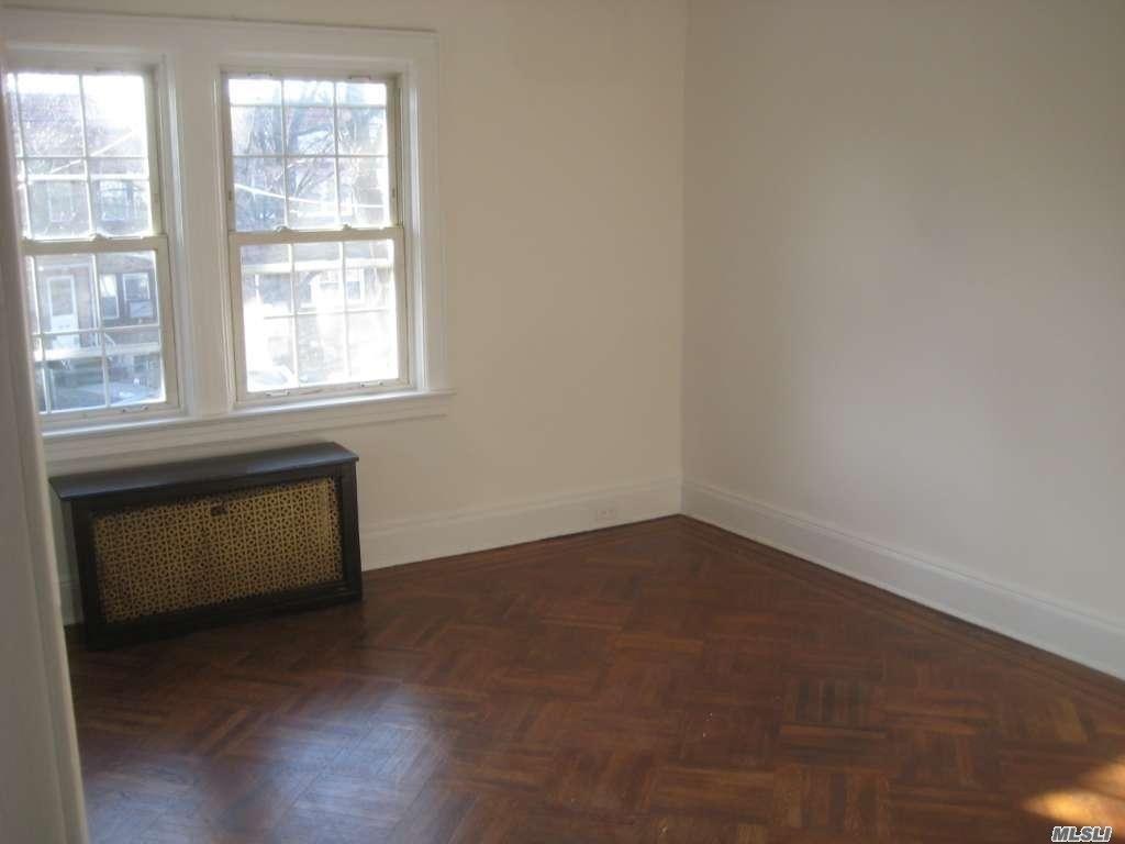 47-09 188th Street, Flushing, NY 11358