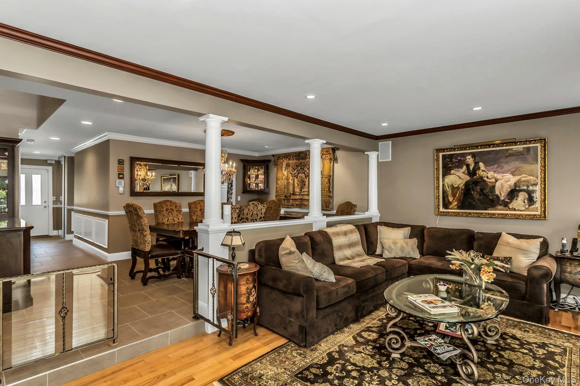 147 The Knoll, Syosset, NY 11791