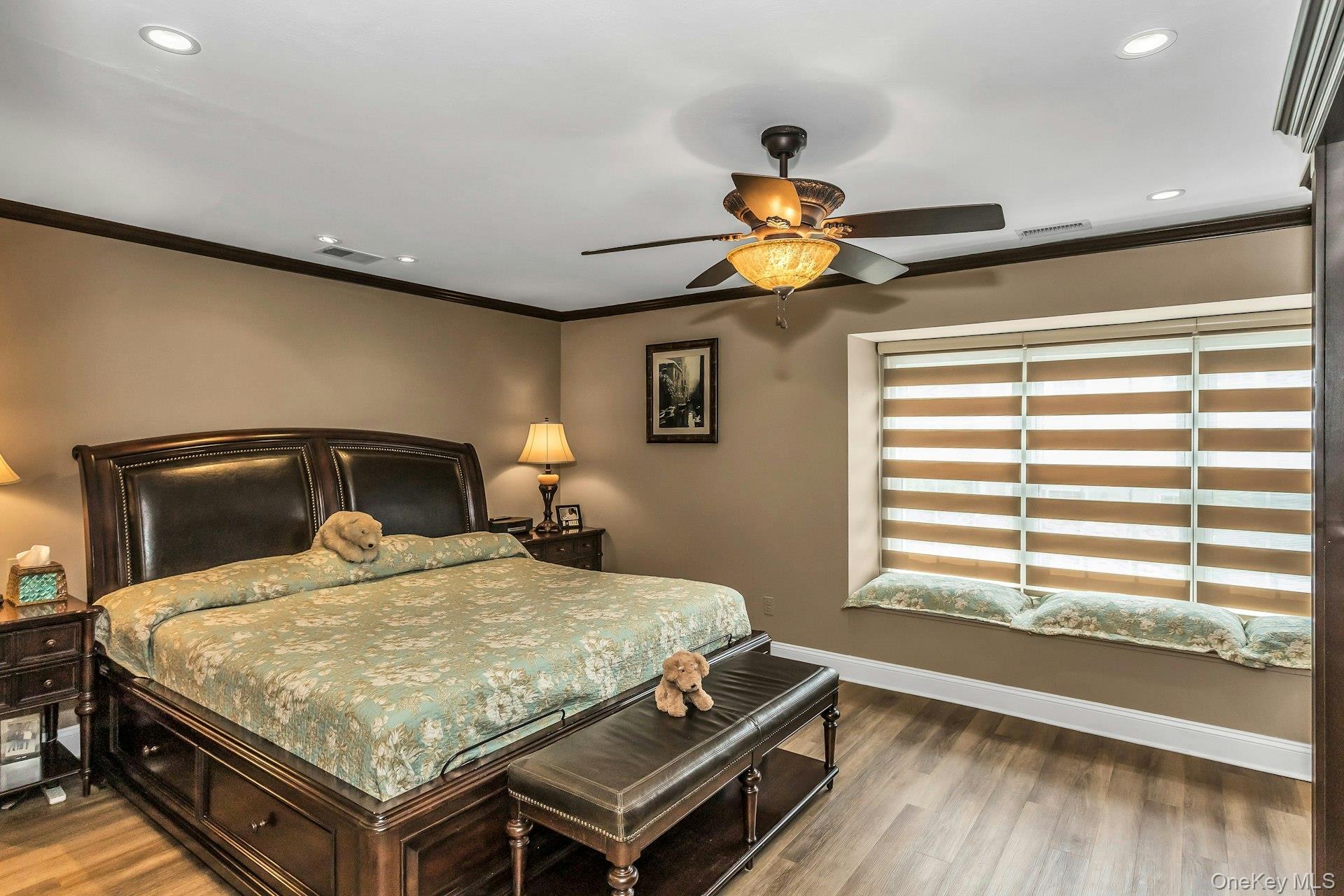 147 The Knoll, Syosset, NY 11791