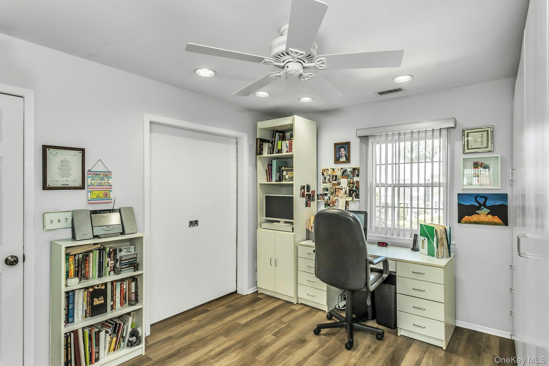 147 The Knoll, Syosset, NY 11791