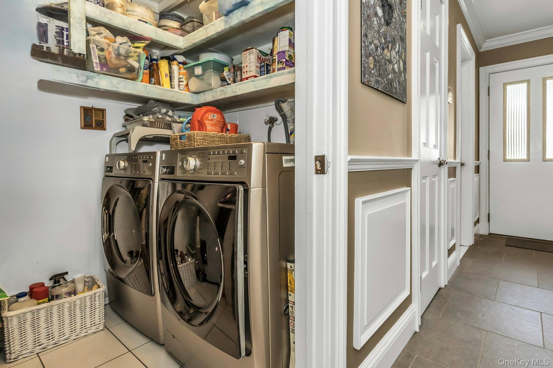 147 The Knoll, Syosset, NY 11791