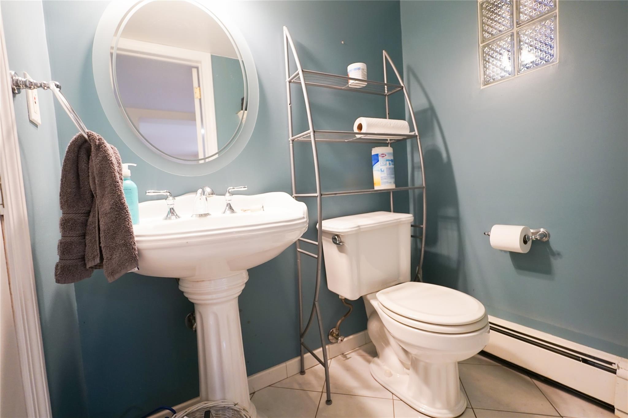 39 Ontario Avenue, Plainview, NY 11803