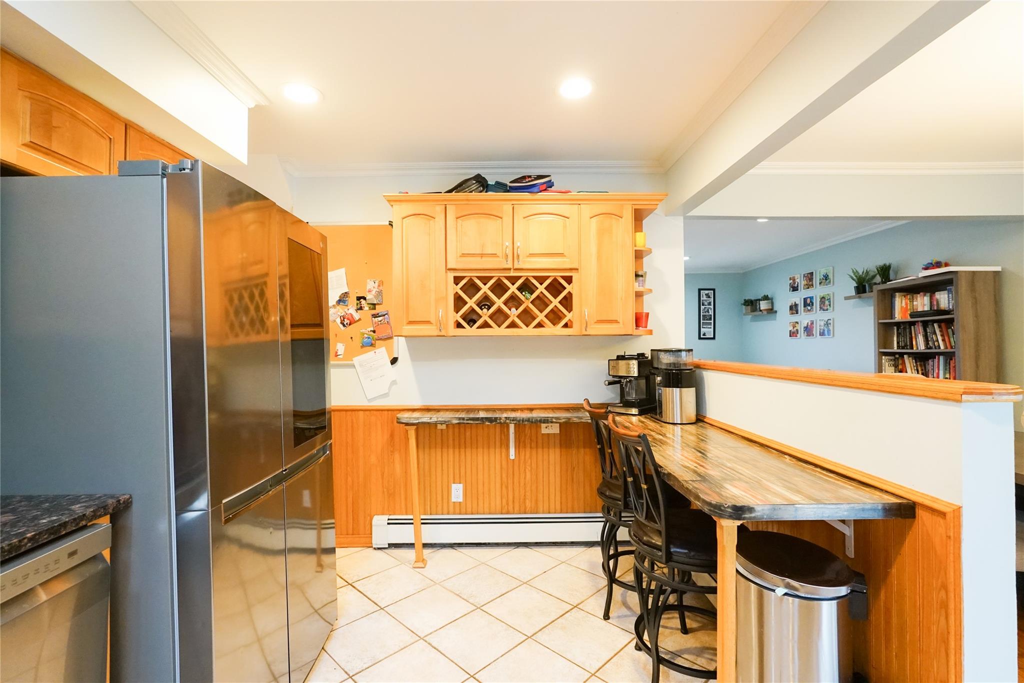 39 Ontario Avenue, Plainview, NY 11803