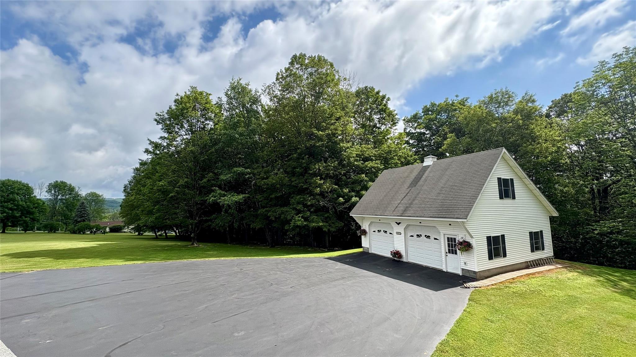 105 White Sulphur Road, Swan Lake, NY 12783