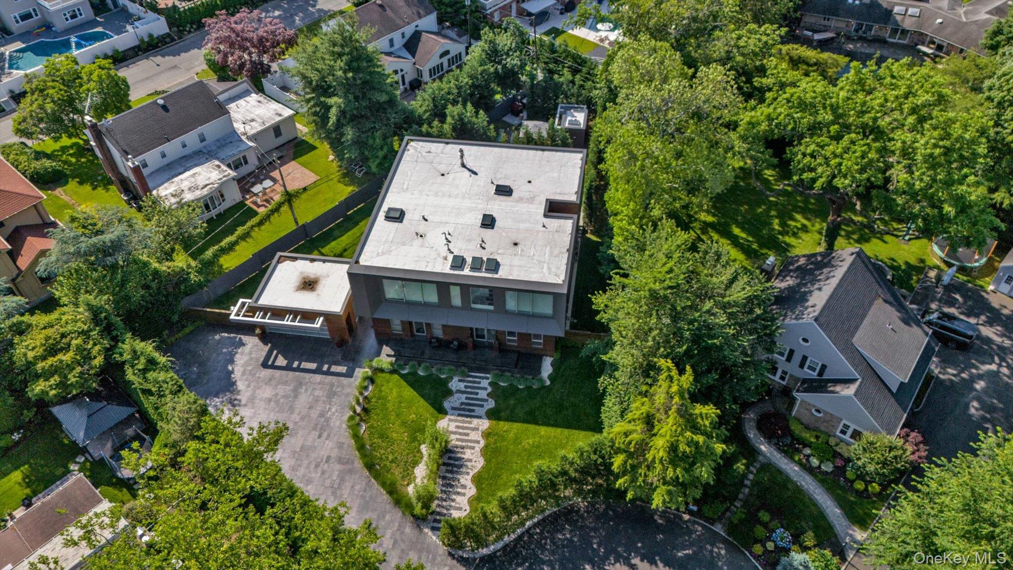 1555 Stevenson Road, Hewlett, NY 11557