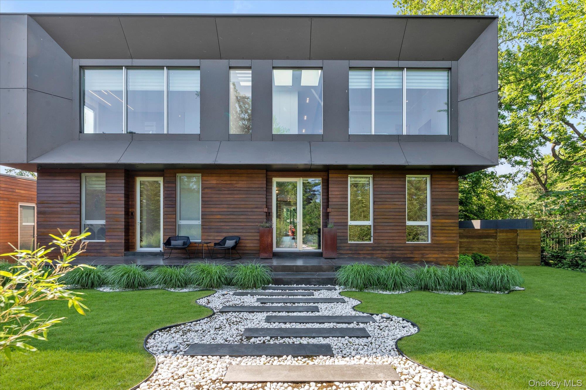 1555 Stevenson Road, Hewlett, NY 11557