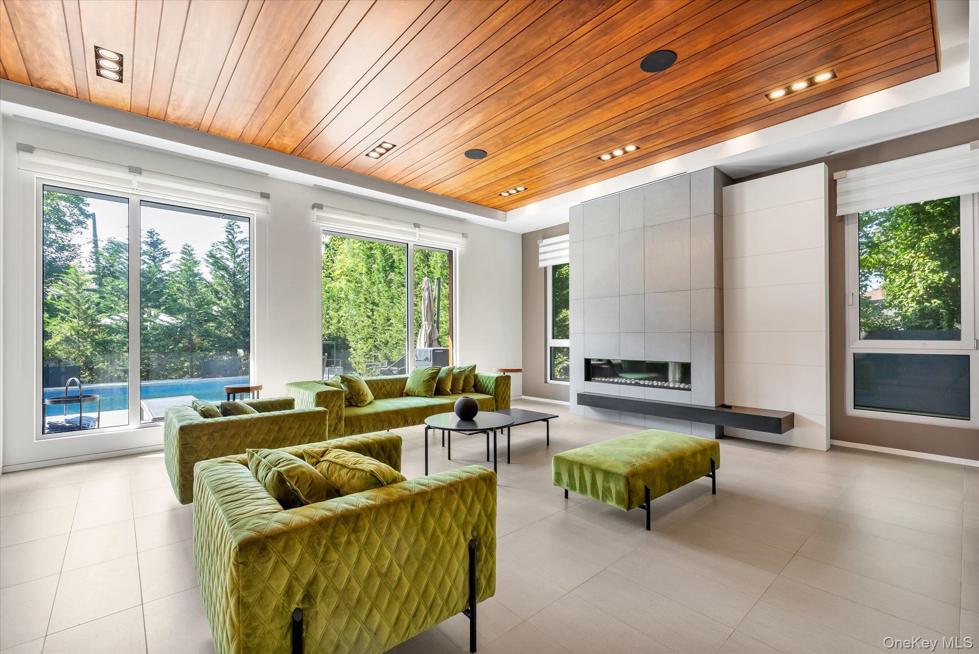 1555 Stevenson Road, Hewlett, NY 11557