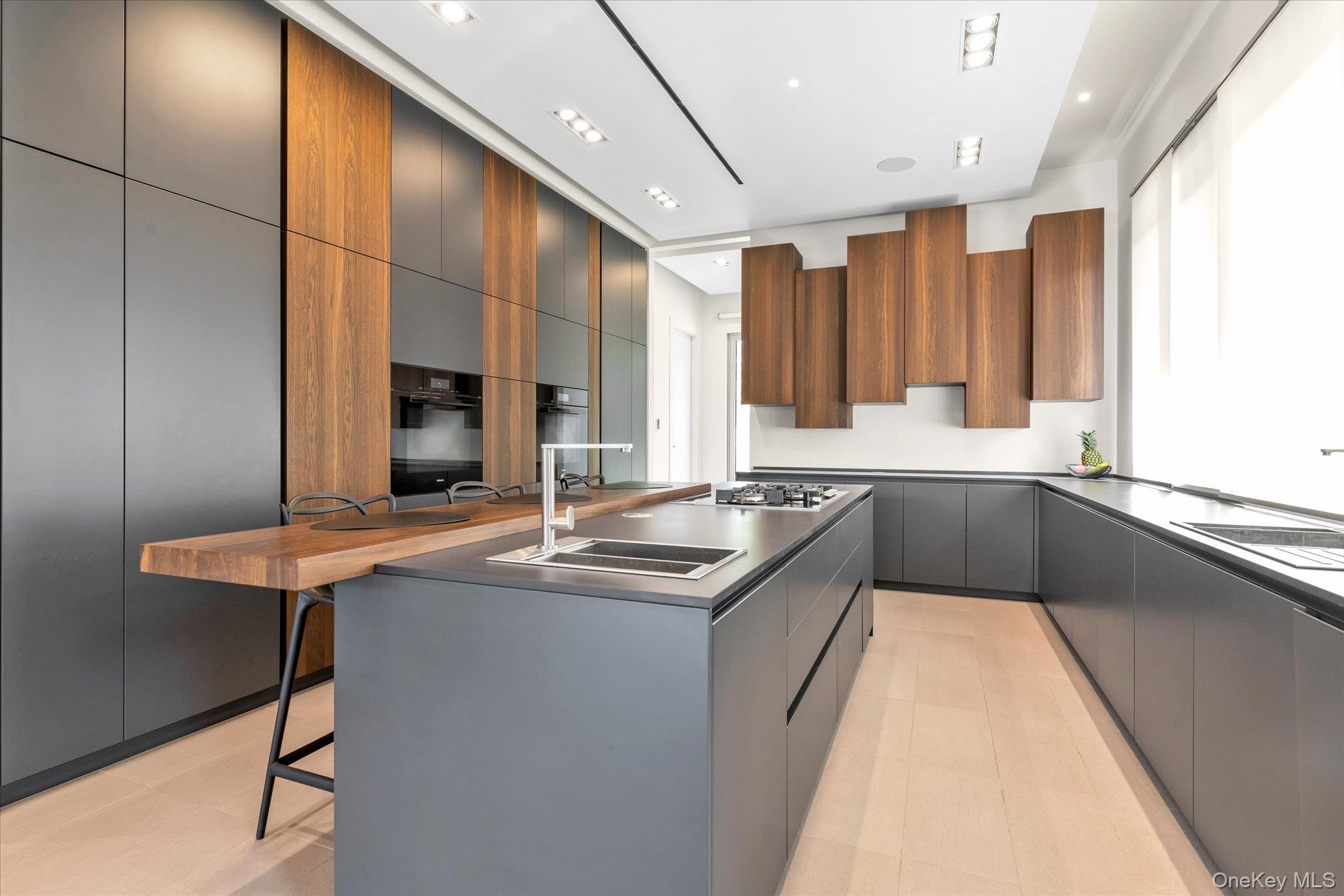 1555 Stevenson Road, Hewlett, NY 11557