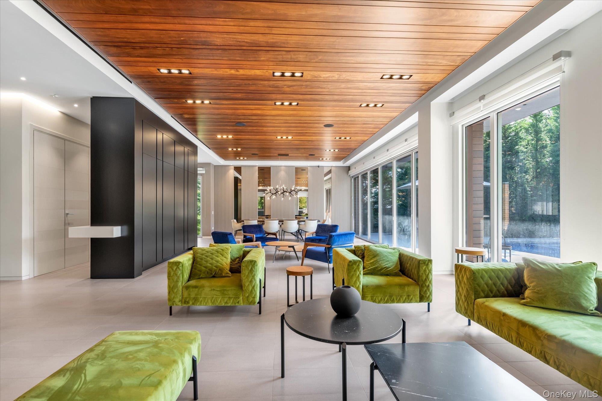 1555 Stevenson Road, Hewlett, NY 11557