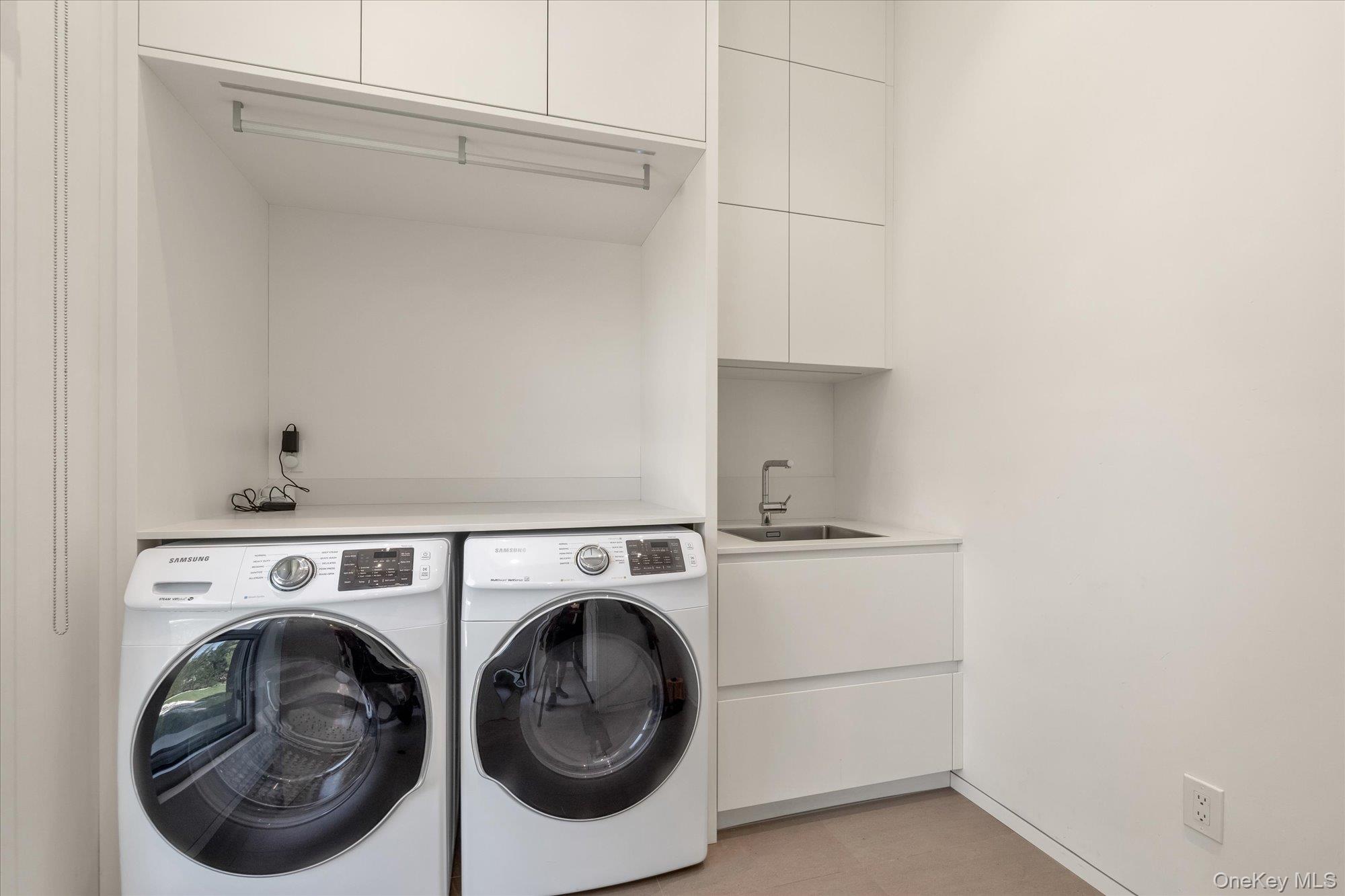 1555 Stevenson Road, Hewlett, NY 11557