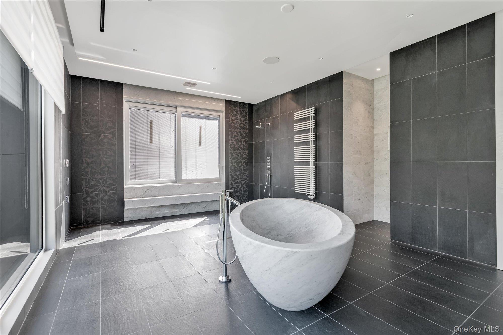 1555 Stevenson Road, Hewlett, NY 11557