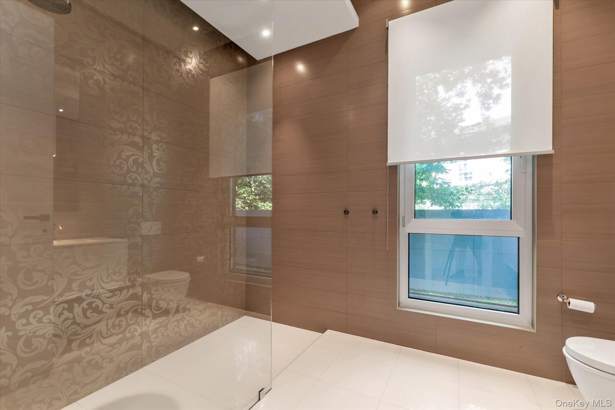 1555 Stevenson Road, Hewlett, NY 11557