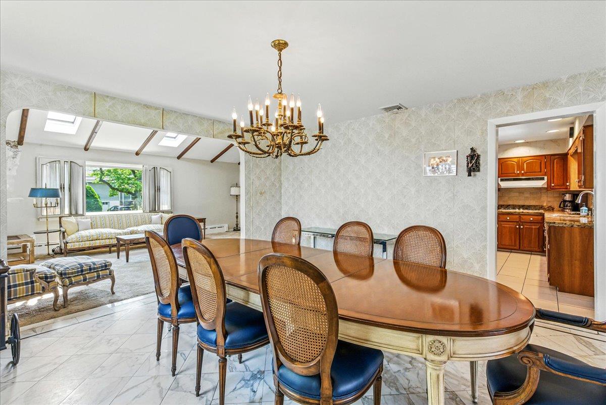 189 Blackheath Road, Lido Beach, NY 11561