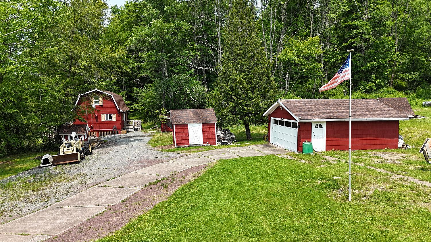 9003 County Hwy 28, Long Eddy, NY 12760