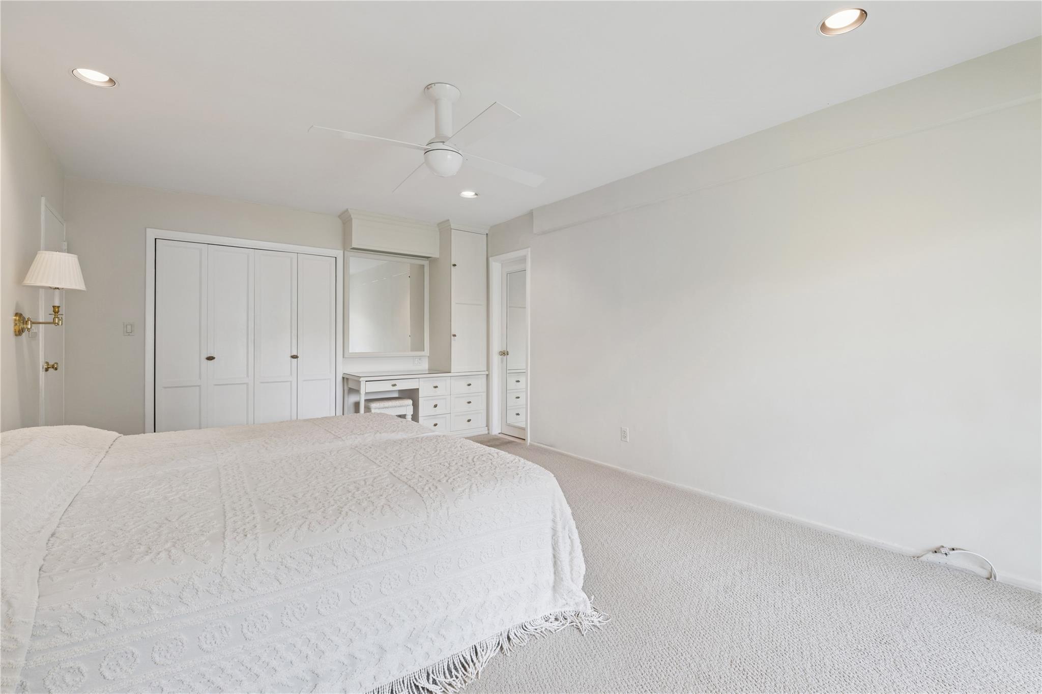 1390 Broadway # 118, Hewlett, NY 11557