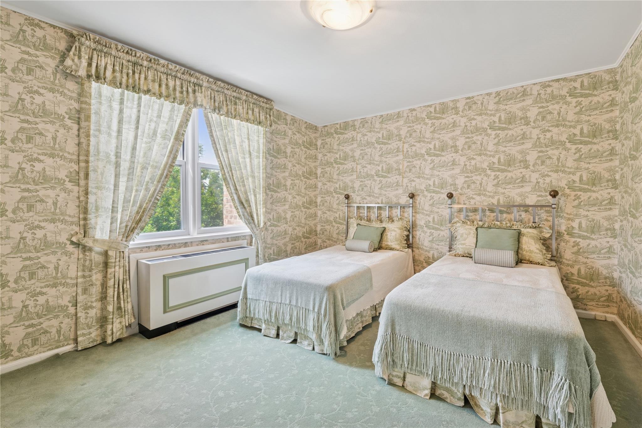 1390 Broadway # 118, Hewlett, NY 11557