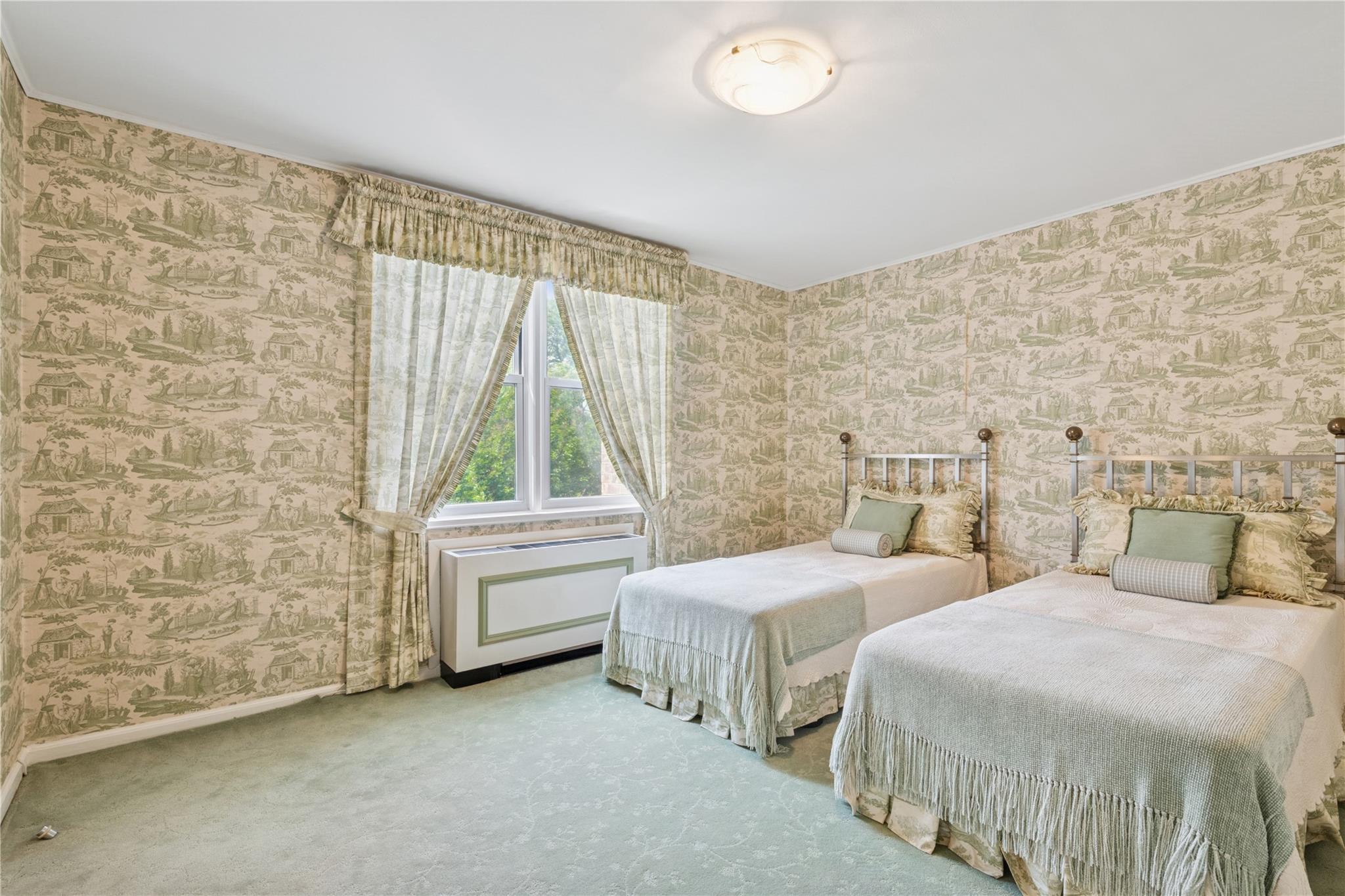 1390 Broadway # 118, Hewlett, NY 11557