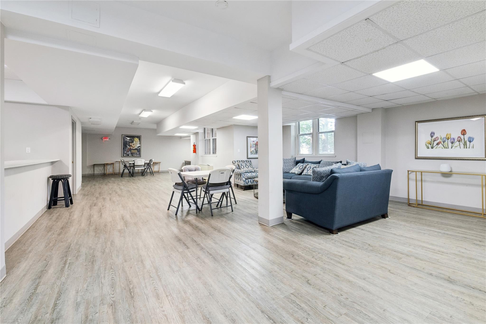 1390 Broadway # 118, Hewlett, NY 11557