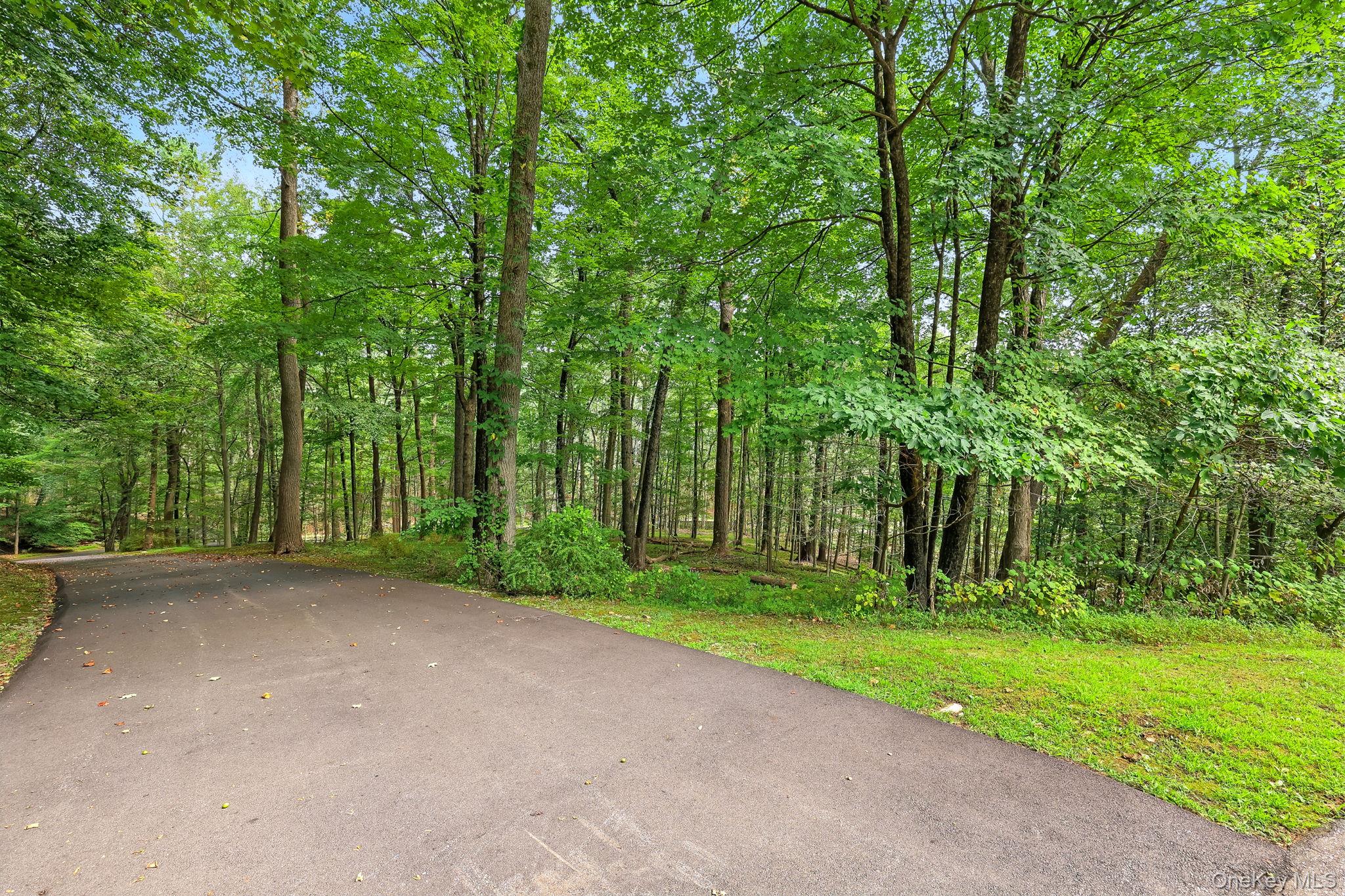 7 Vincent Lane, Armonk, NY 10504