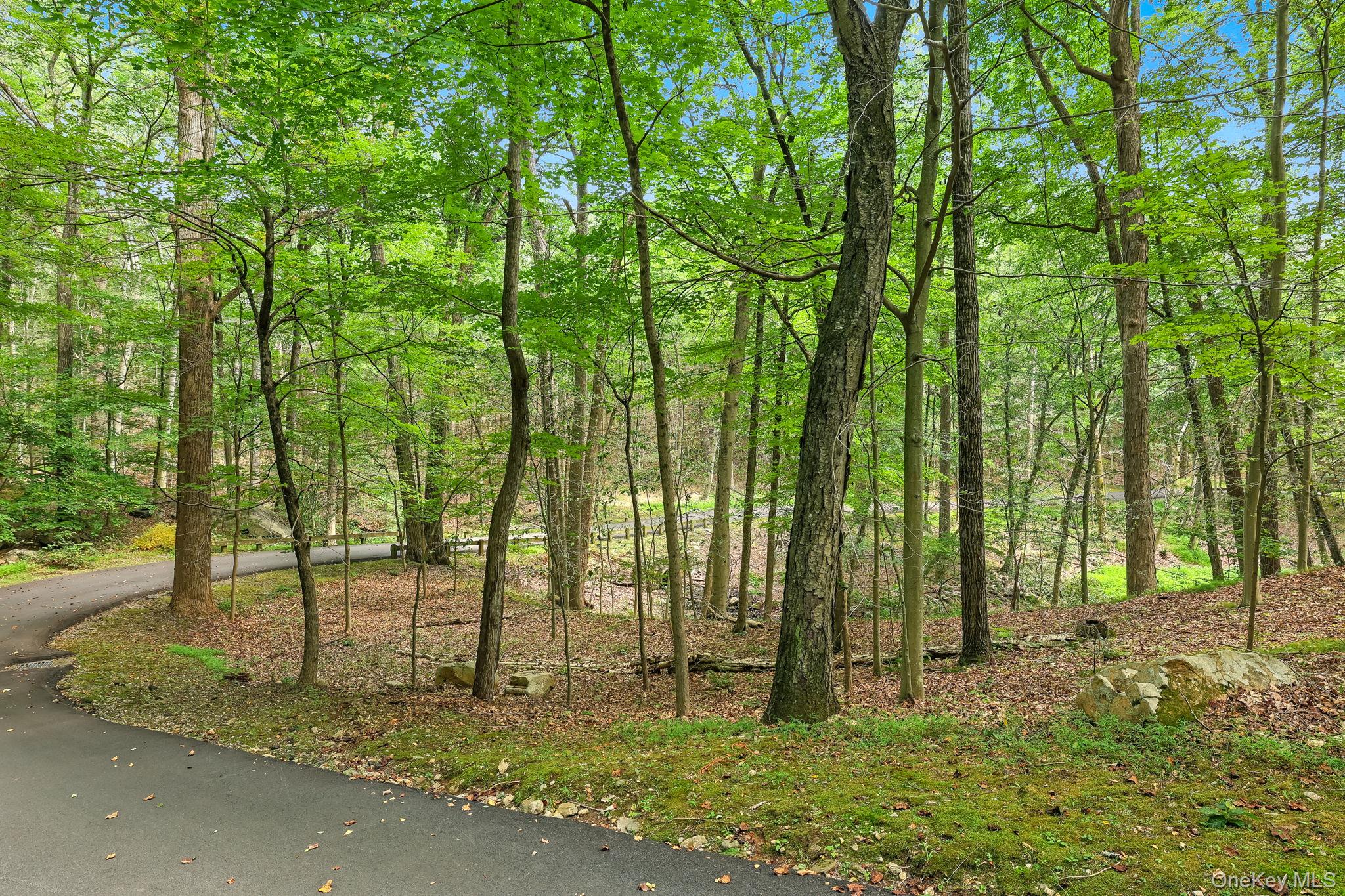 7 Vincent Lane, Armonk, NY 10504