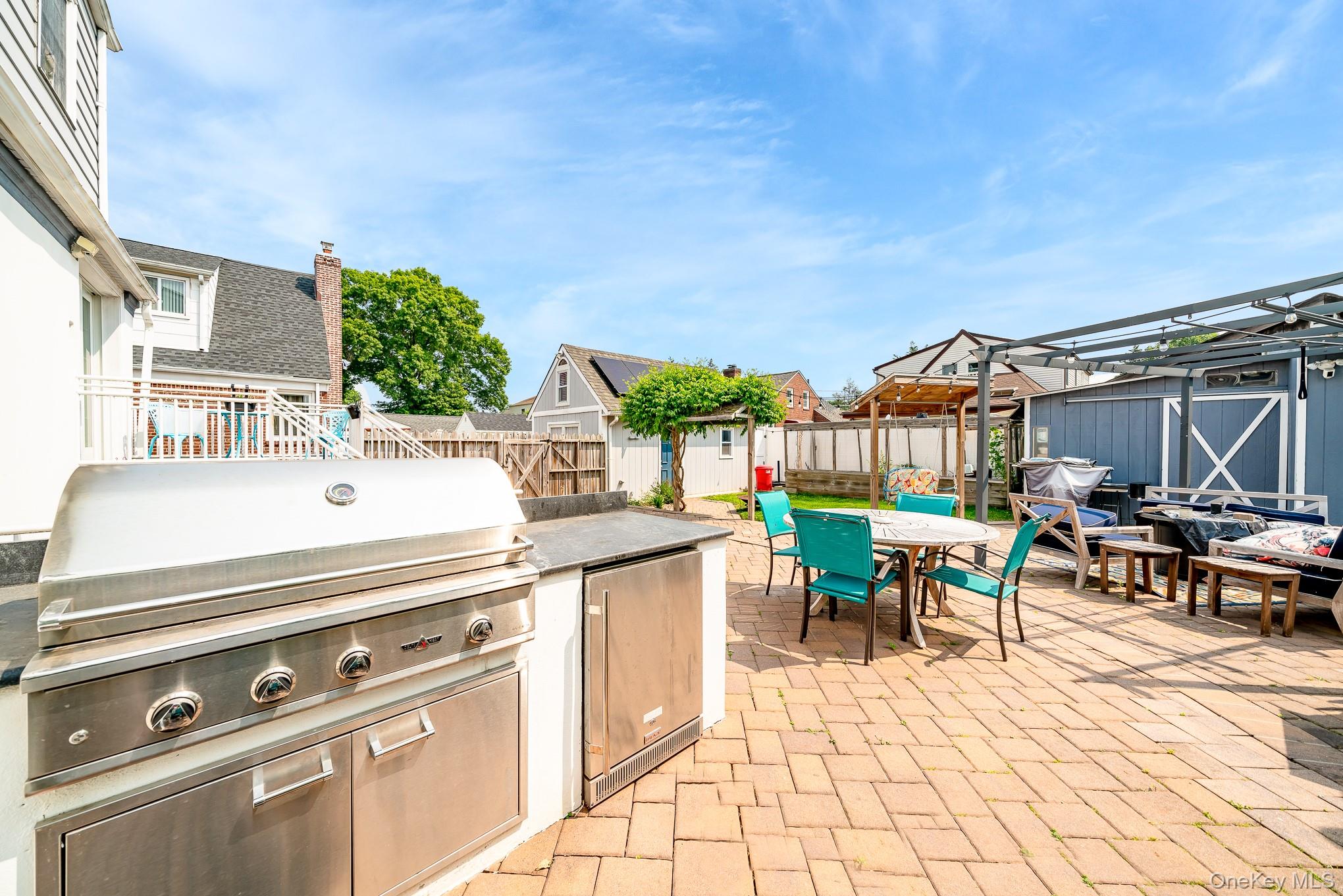 136 Wardwell Road, Mineola, NY 11501