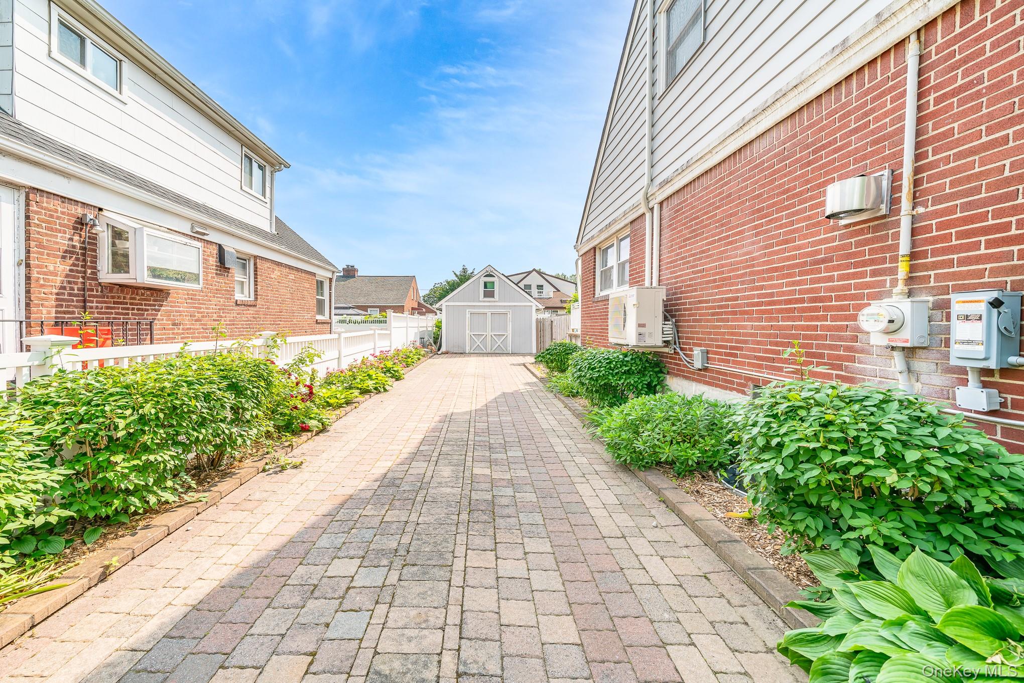 136 Wardwell Road, Mineola, NY 11501